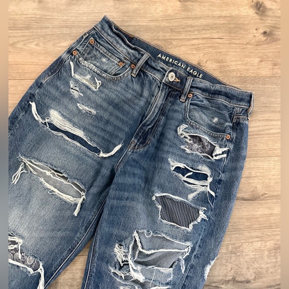 10 S petite American Eagle AEO ripped frayed boyfriend jeans deconstructed 90s - Picture 2 of 6